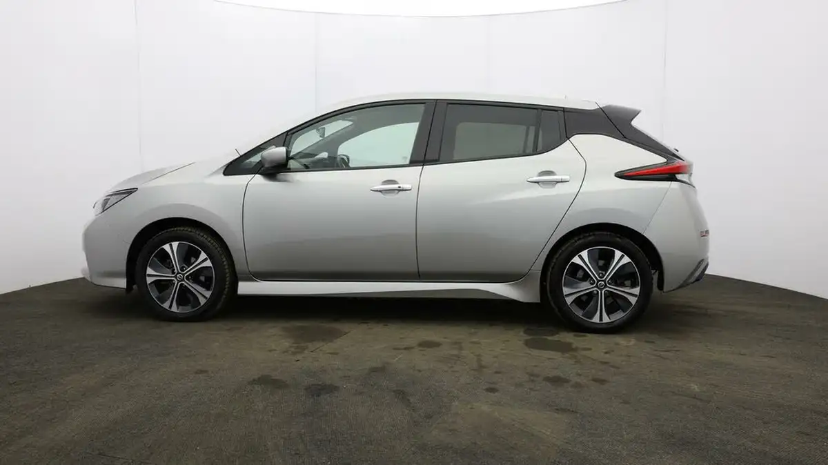2021-nissan-leaf-e-e-n-connecta-big-58
