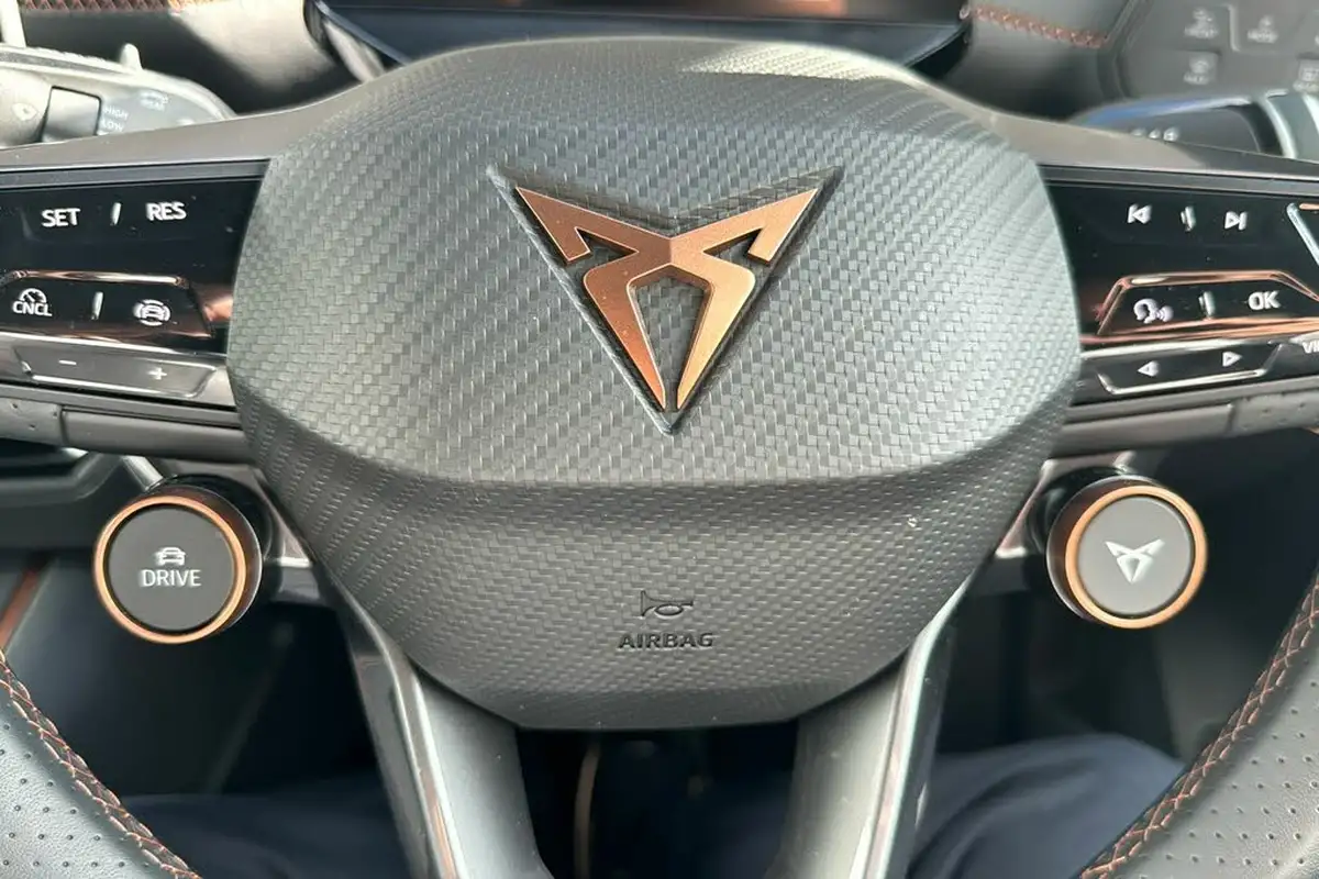 2024-cupra-born-e-v3-230ps-77kwh-e-boost-big-16