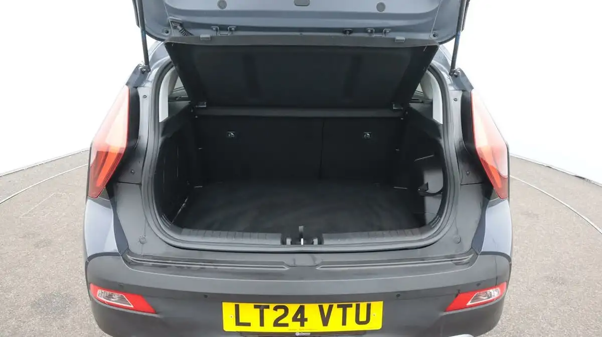 2024-hyundai-bayon-10-t-gdi-premium-120ps-48-volt-mhev-dct-big-17