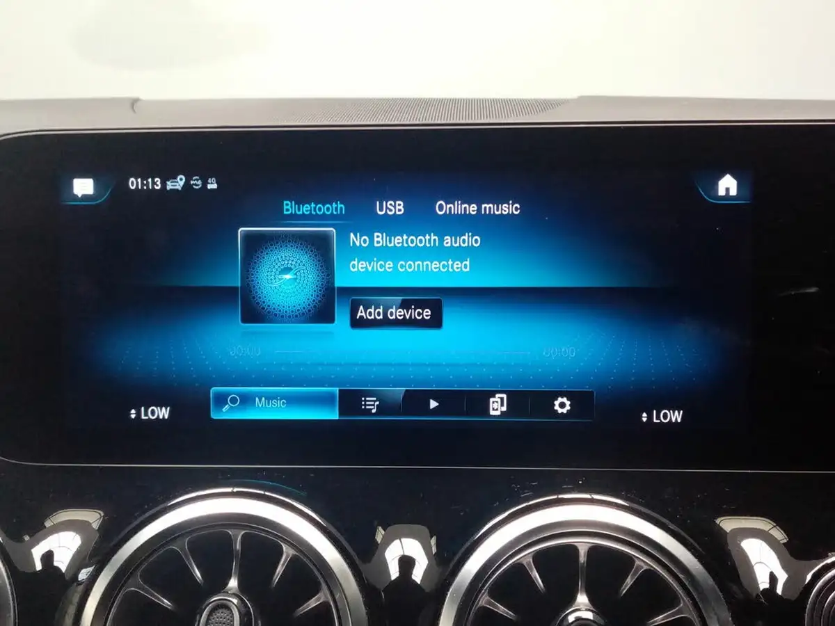 2021-mercedes-benz-gla-class-13-gla-180-amg-line-premium-1332cc-big-19