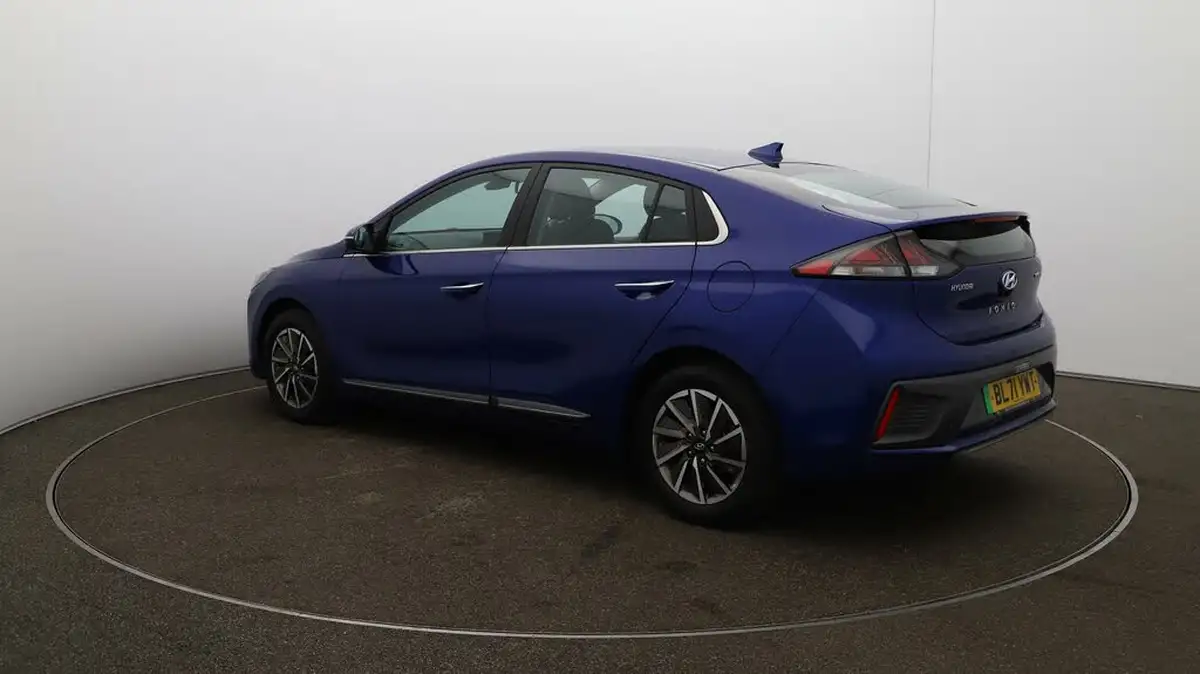 2022-hyundai-ioniq-e-premium-electric-big-5