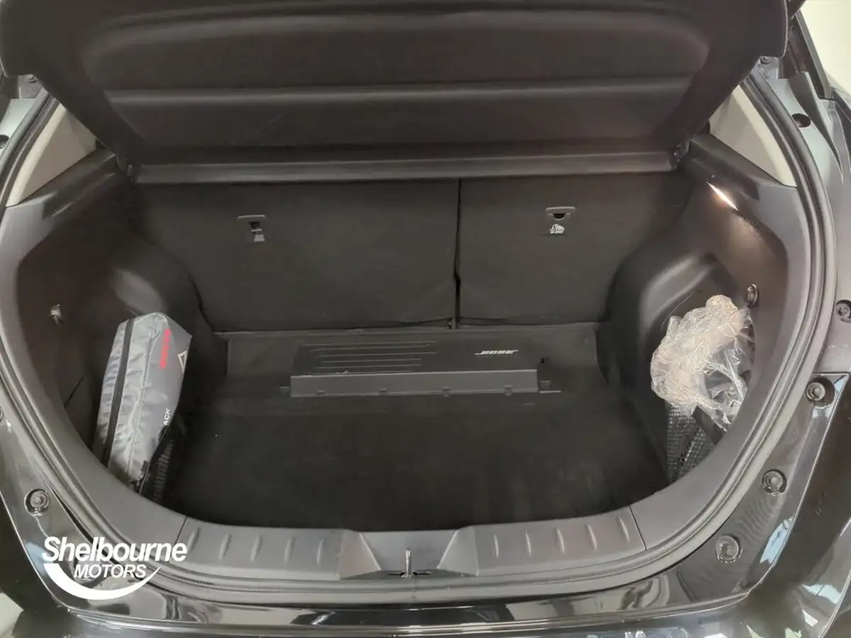 2024-nissan-leaf-e-e-tekna-59kwh-big-16