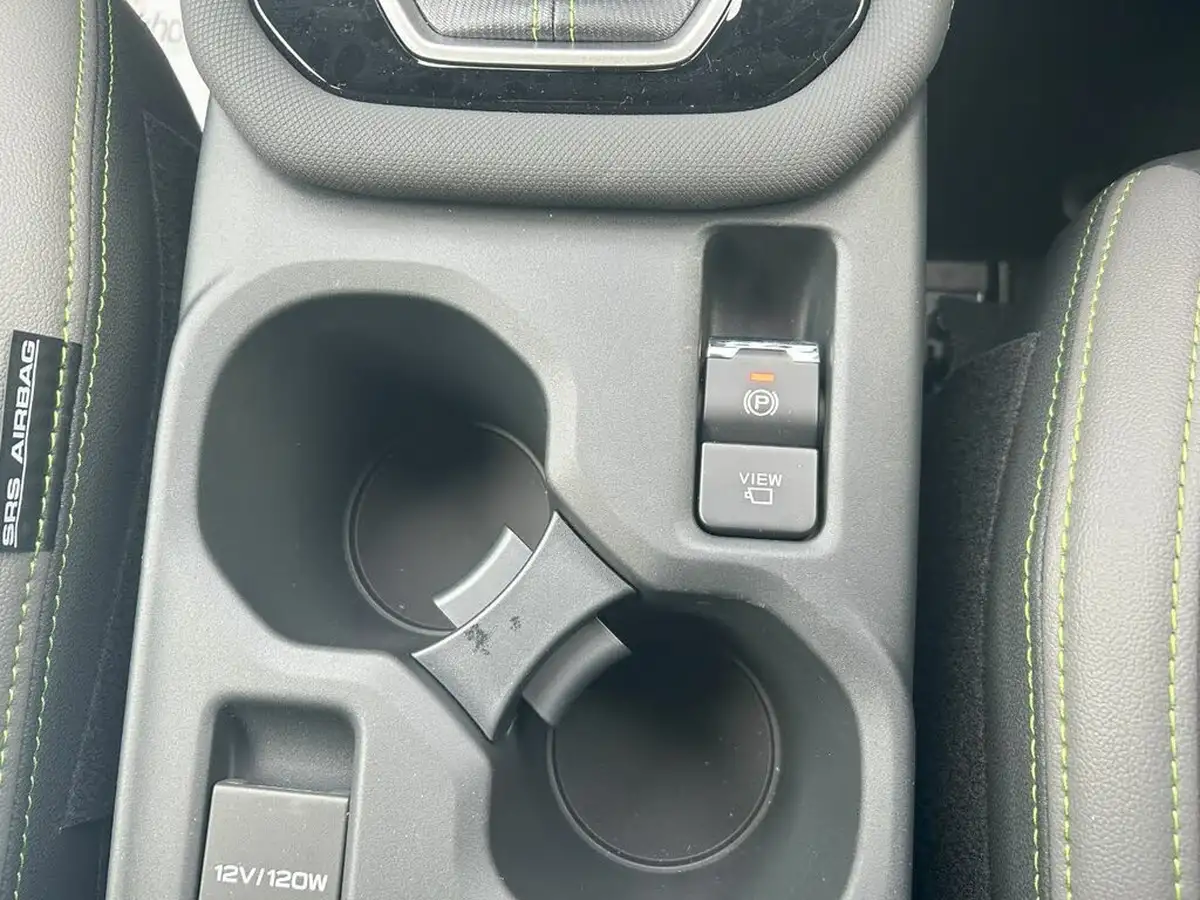 2025-subaru-forester-20-e-boxer-field-big-38