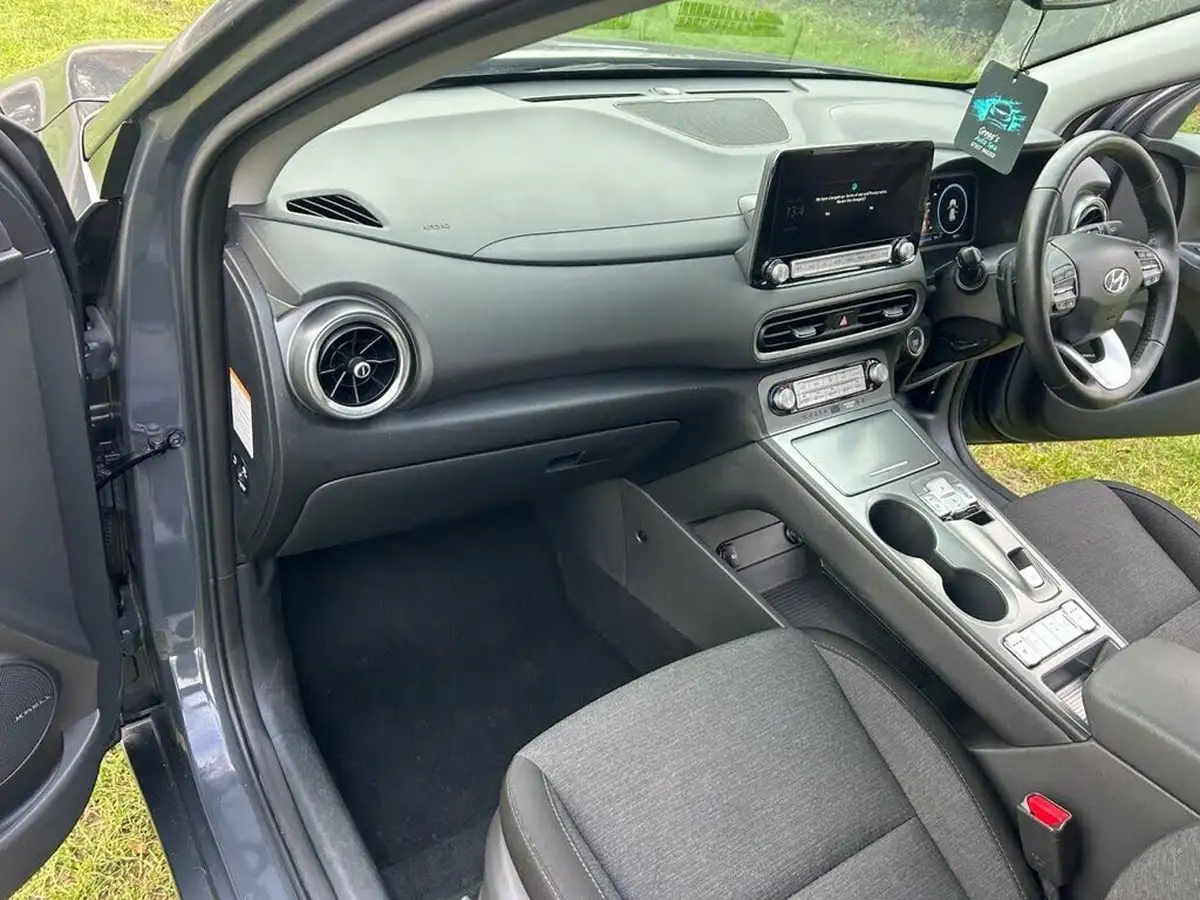 2023-hyundai-kona-e-premium-136ps-39kwh-big-14