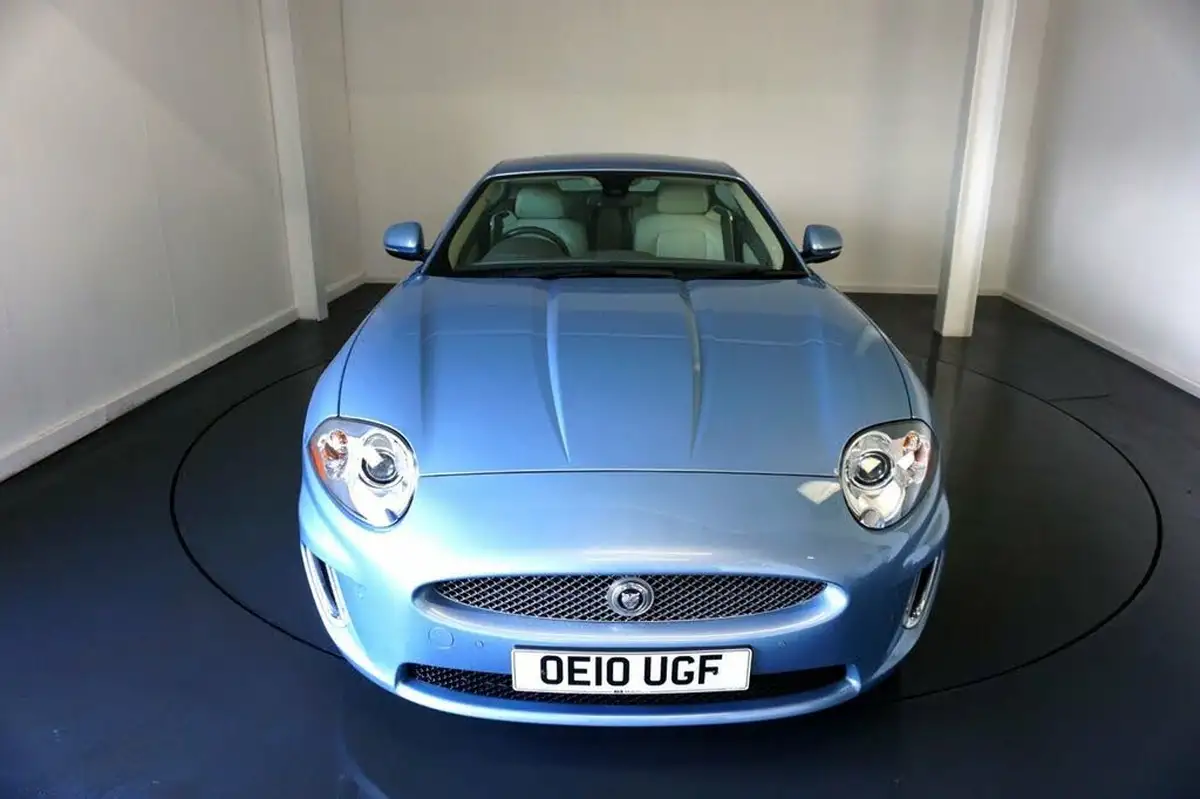2010-jaguar-xk-50-portfolio-coupe-big-13