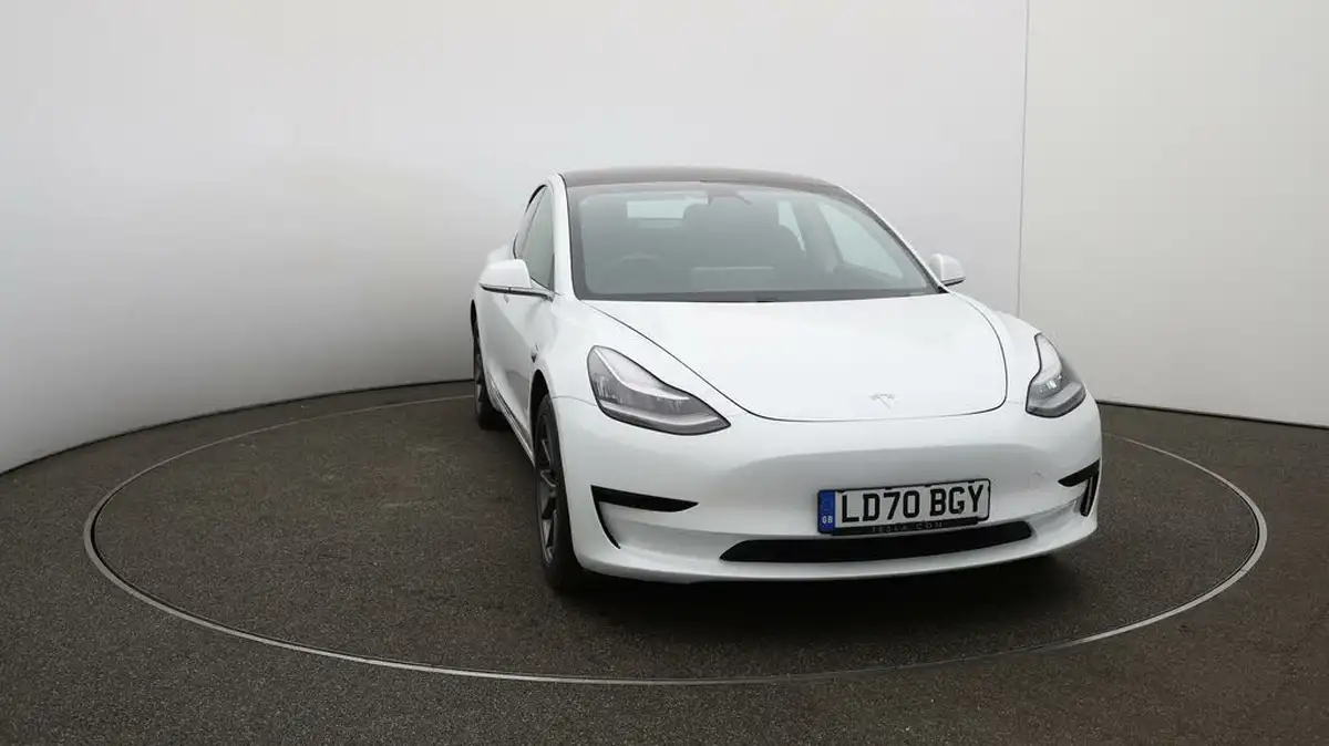 2020-tesla-model-3-e-standard-plus-big-40