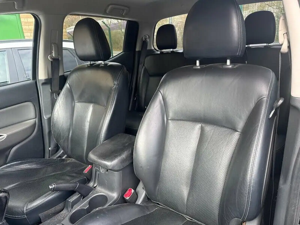 2018-mitsubishi-l200-24di-d-warrior-eu6-big-2