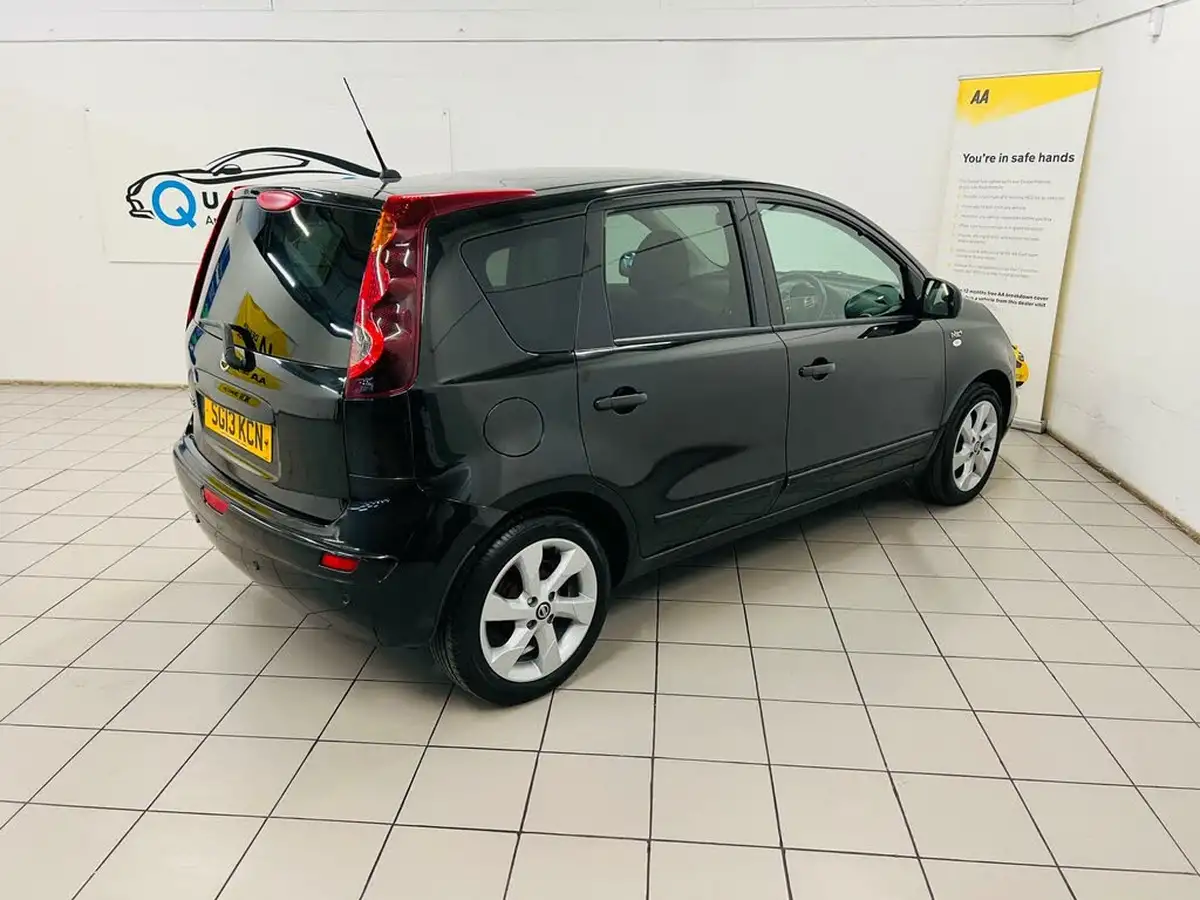2013-nissan-note-14-n-tec-big-10