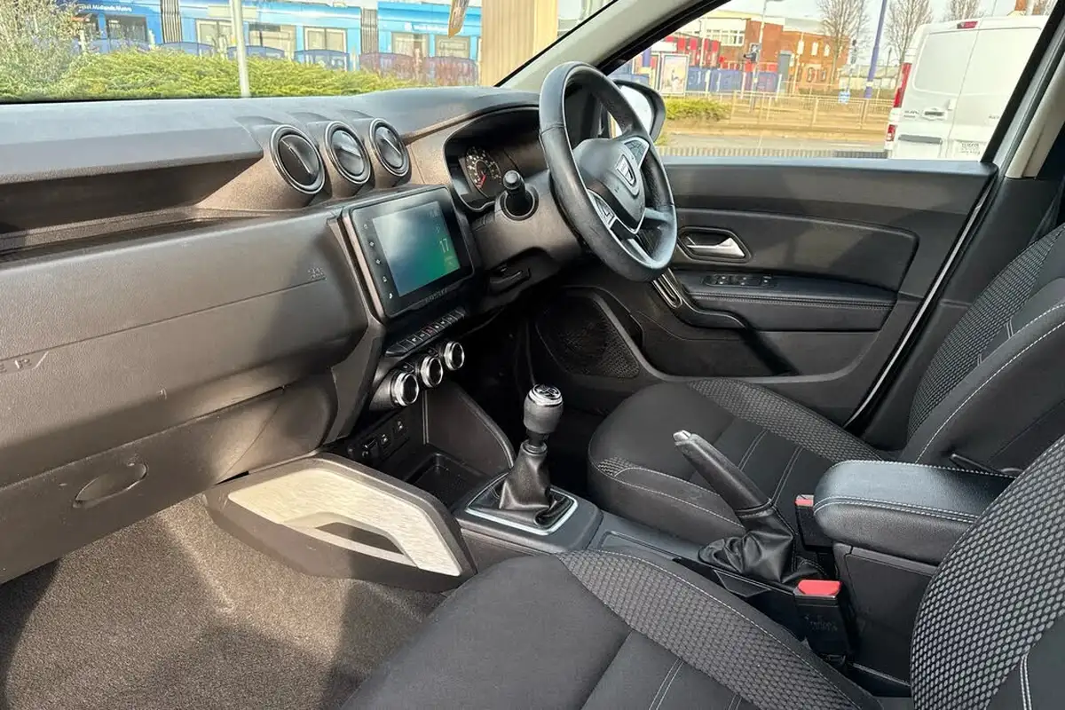 2022-dacia-duster-09-tce-prestige-big-2