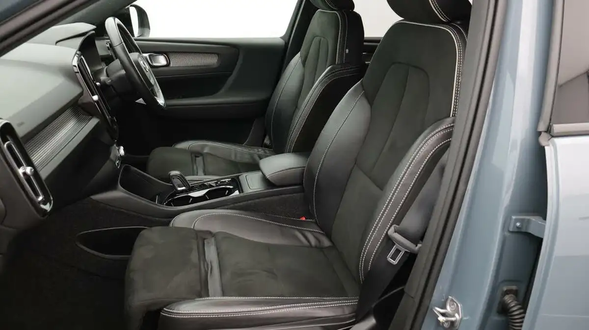 2021-volvo-xc40-15-t3-r-design-161bhp-auto-big-14