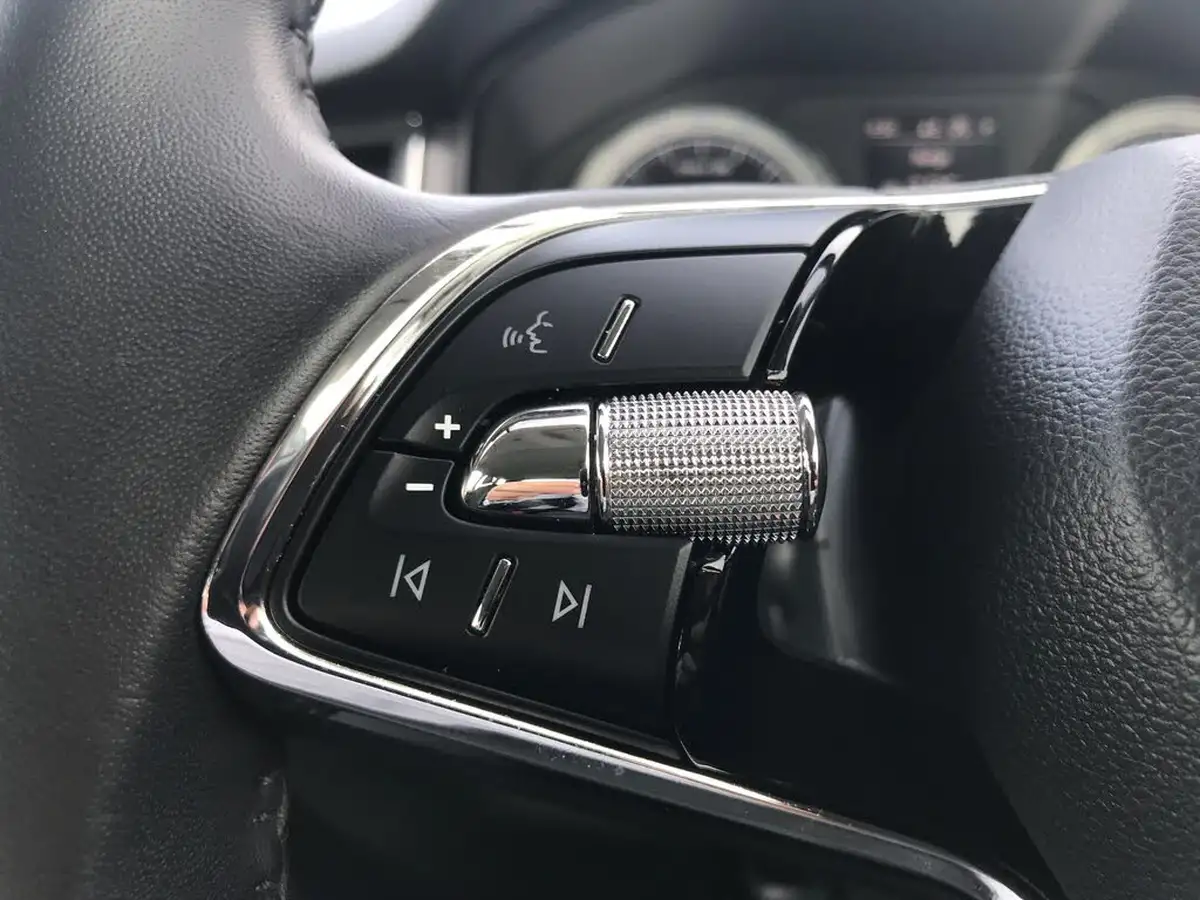 2021-skoda-kodiaq-20tdi-se-l-150ps-scr-dsg-big-22