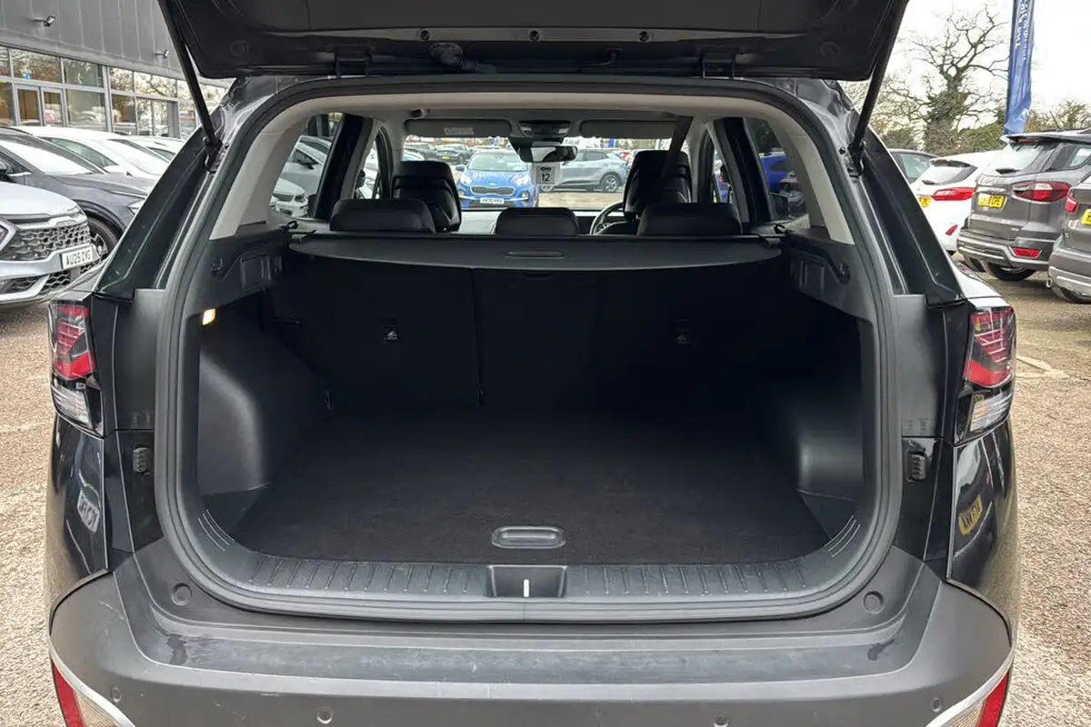 2023-kia-sportage-16-t-gdi-3-148bhp-big-17