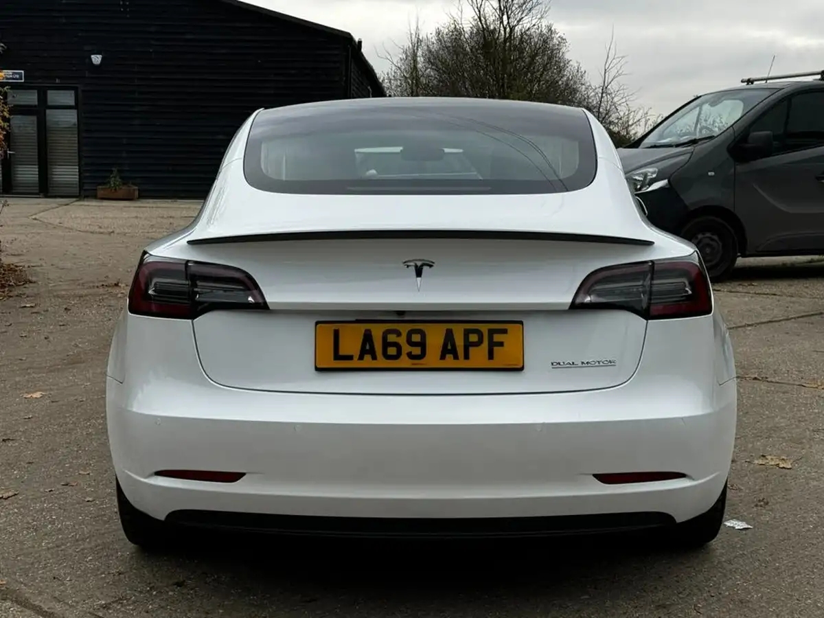 2019-tesla-model-3-e-4x4-performance-pack-big-2