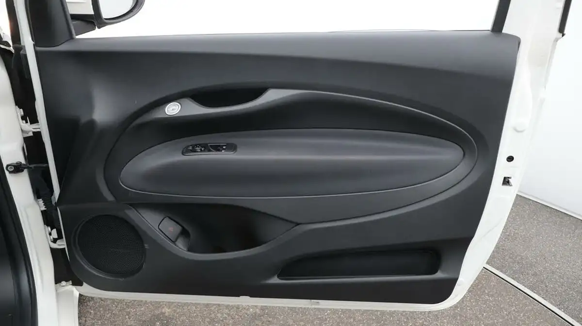 2022-fiat-500-e-icon-117bhp-big-15