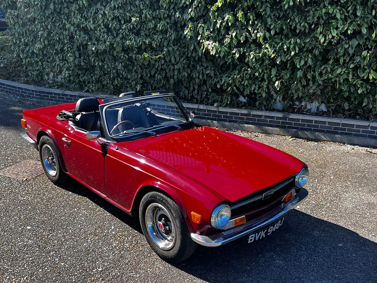 1971-triumph-tr6-convertible-big-2