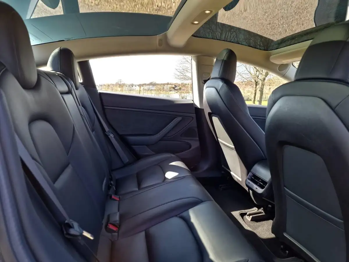 2019-tesla-model-3-e-4x4-performance-pack-big-9