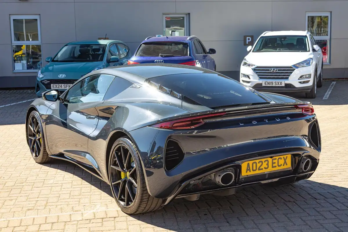 2023-lotus-emira-35-first-edition-v6-big-3