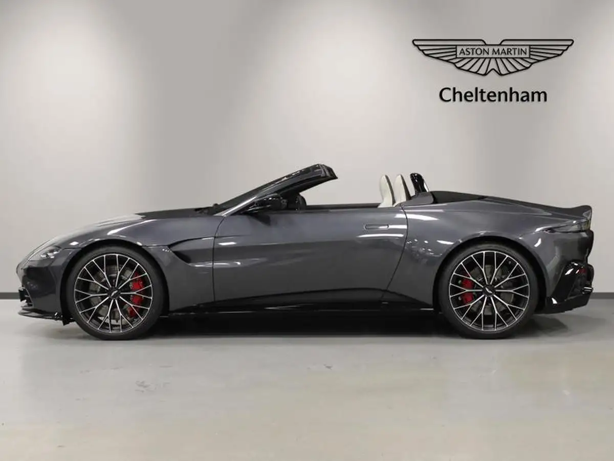 2024-aston-martin-vantage-40-v8-vantage-roadster-auto-big-11