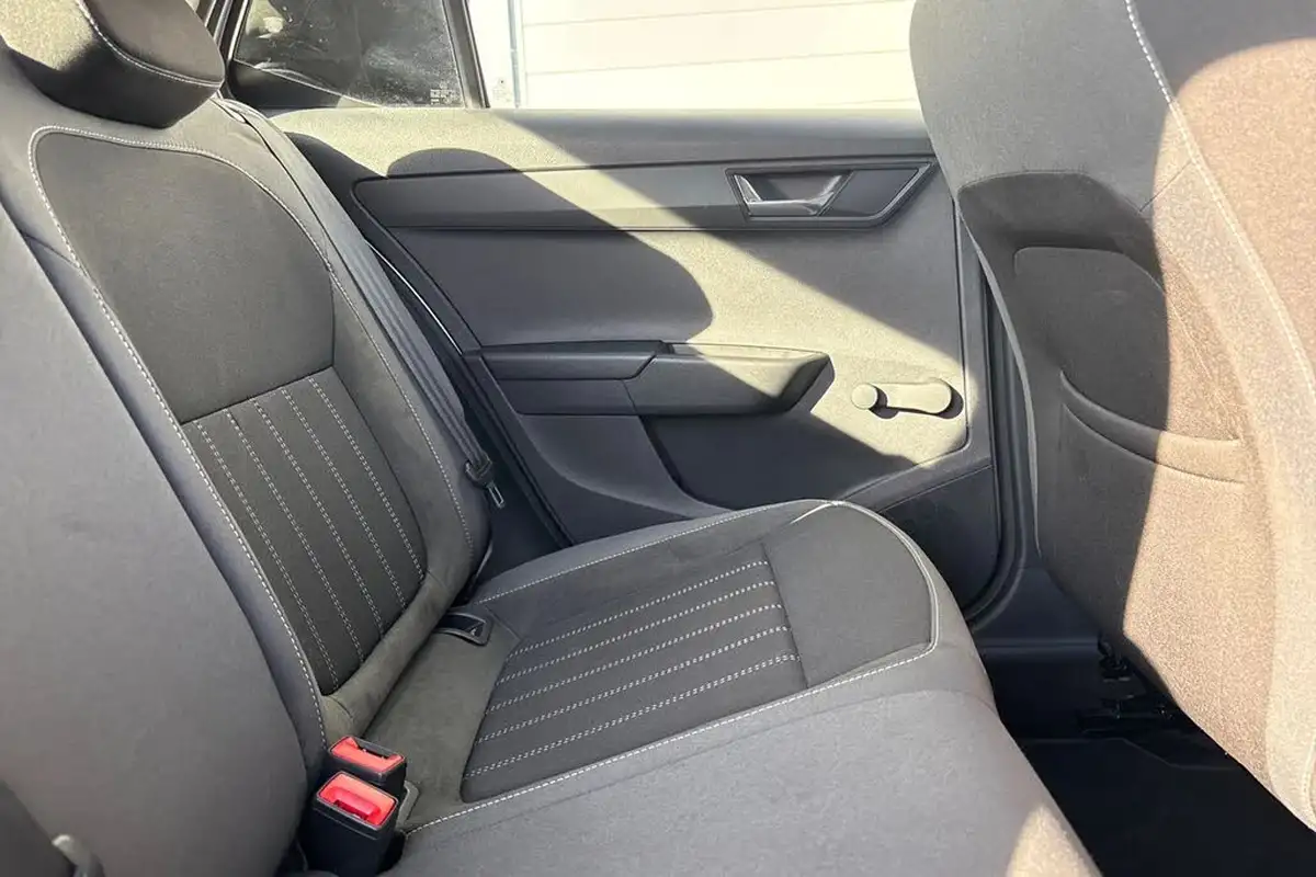 2020-skoda-fabia-10-tsi-se-l-110ps-hatchback-big-33