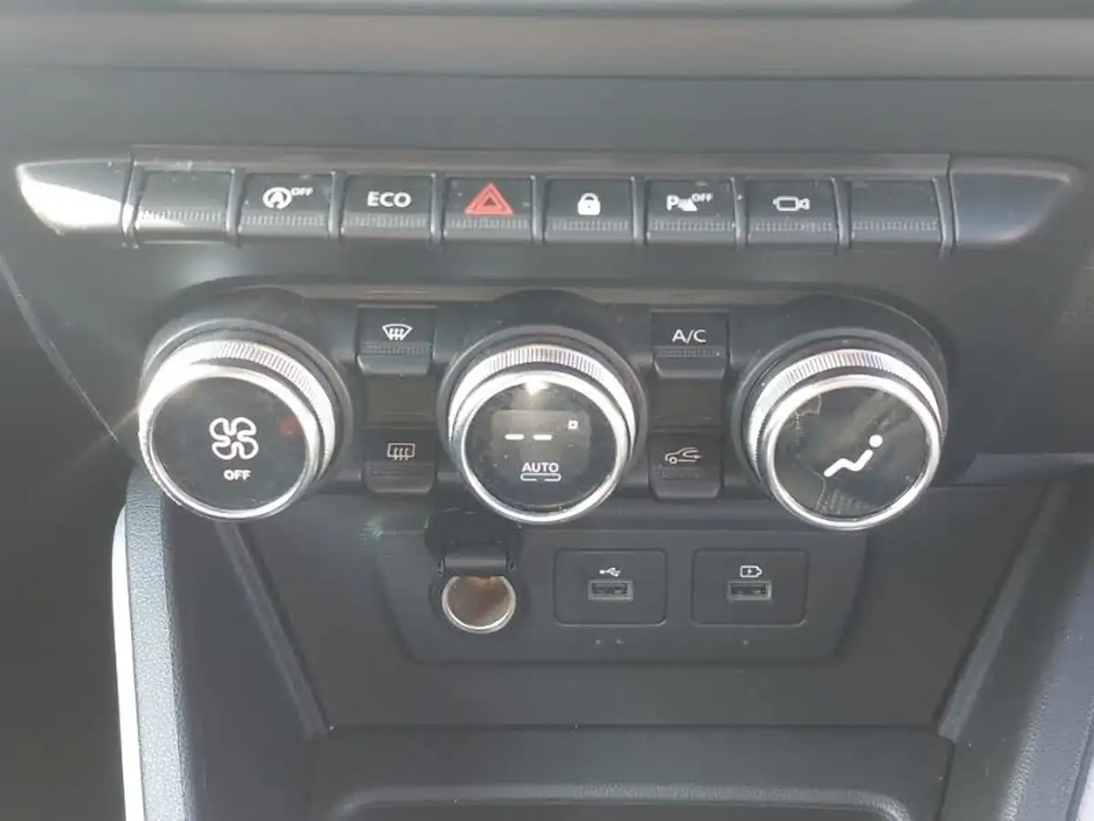 2022-dacia-duster-13-tce-prestige-130bhp-big-18