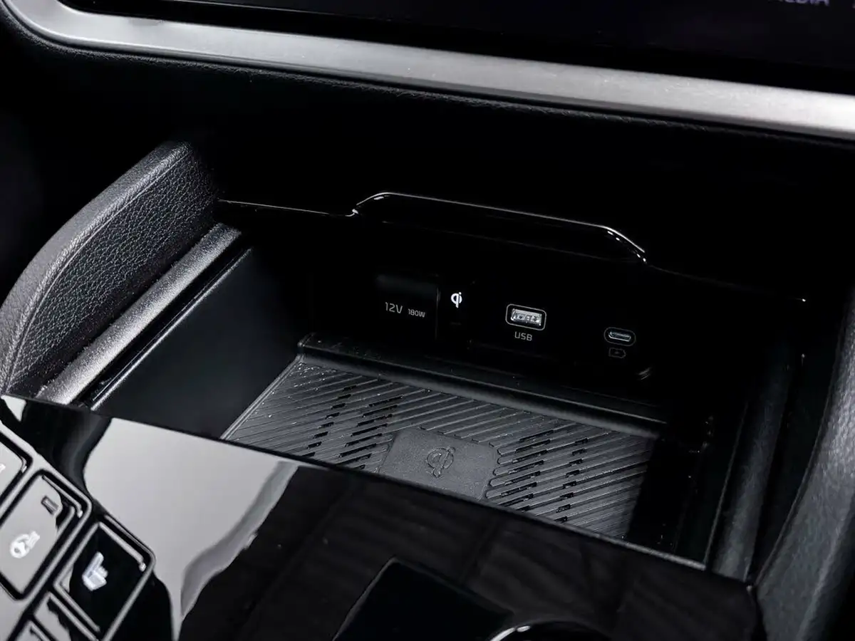 2023-kia-sportage-16-t-gdi-gt-line-226bhp-hev-auto-big-28