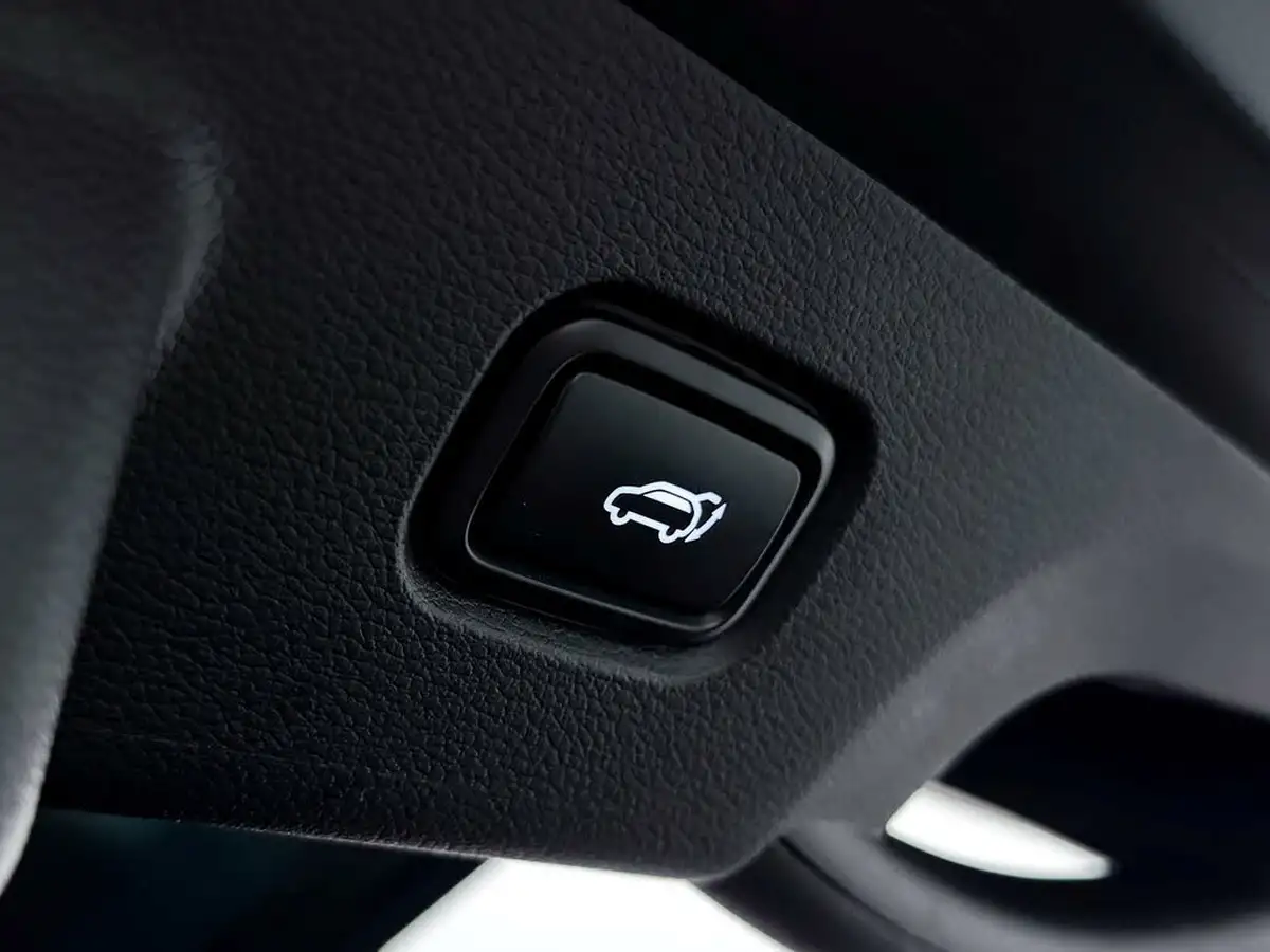 2023-kia-sportage-16-t-gdi-gt-line-226bhp-hev-auto-big-9