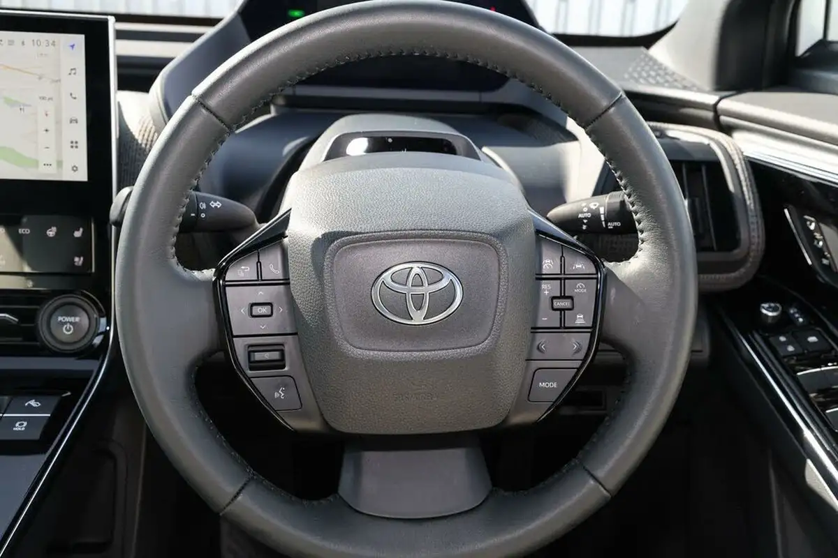 2024-toyota-bz4x-e-vision-215bhp-awd-11kw-obc-big-7