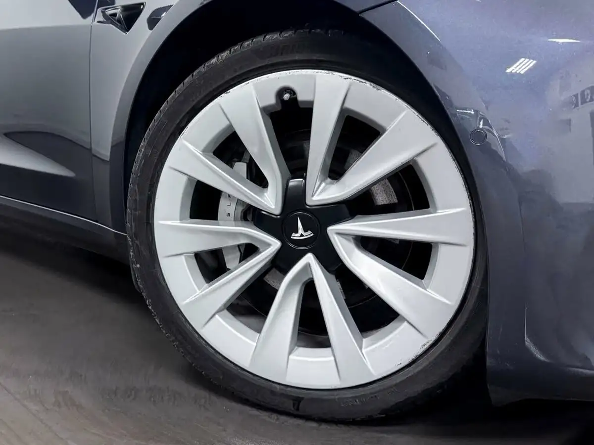 2021-tesla-model-3-e-long-range-awd-big-12
