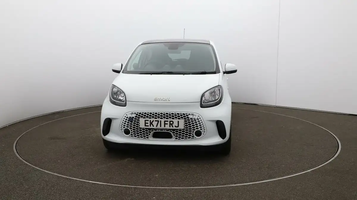 2021-smart-forfour-eq-premium-big-38