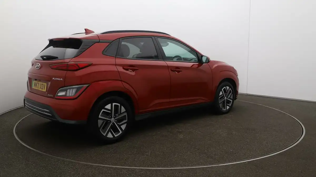 2022-hyundai-kona-e-premium-204ps-64kwh-7kw-obc-big-48