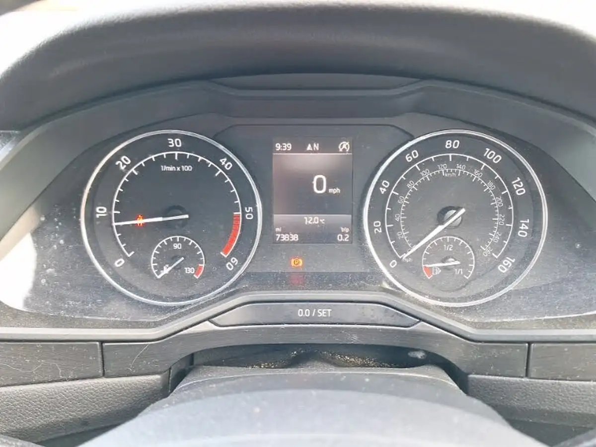 2019-skoda-superb-20tdi-se-l-executive-150ps-hatchback-big-9