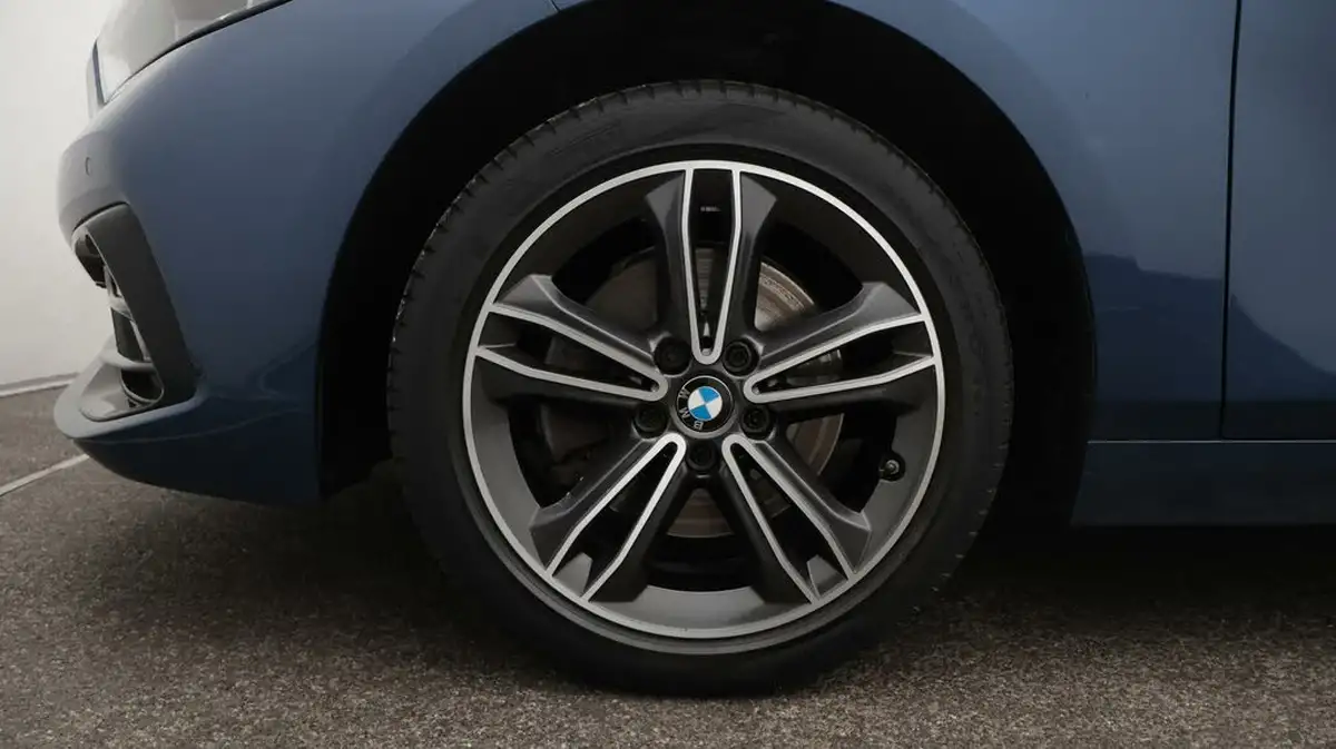 2021-bmw-1-series-15-118i-sport-lcp-big-18