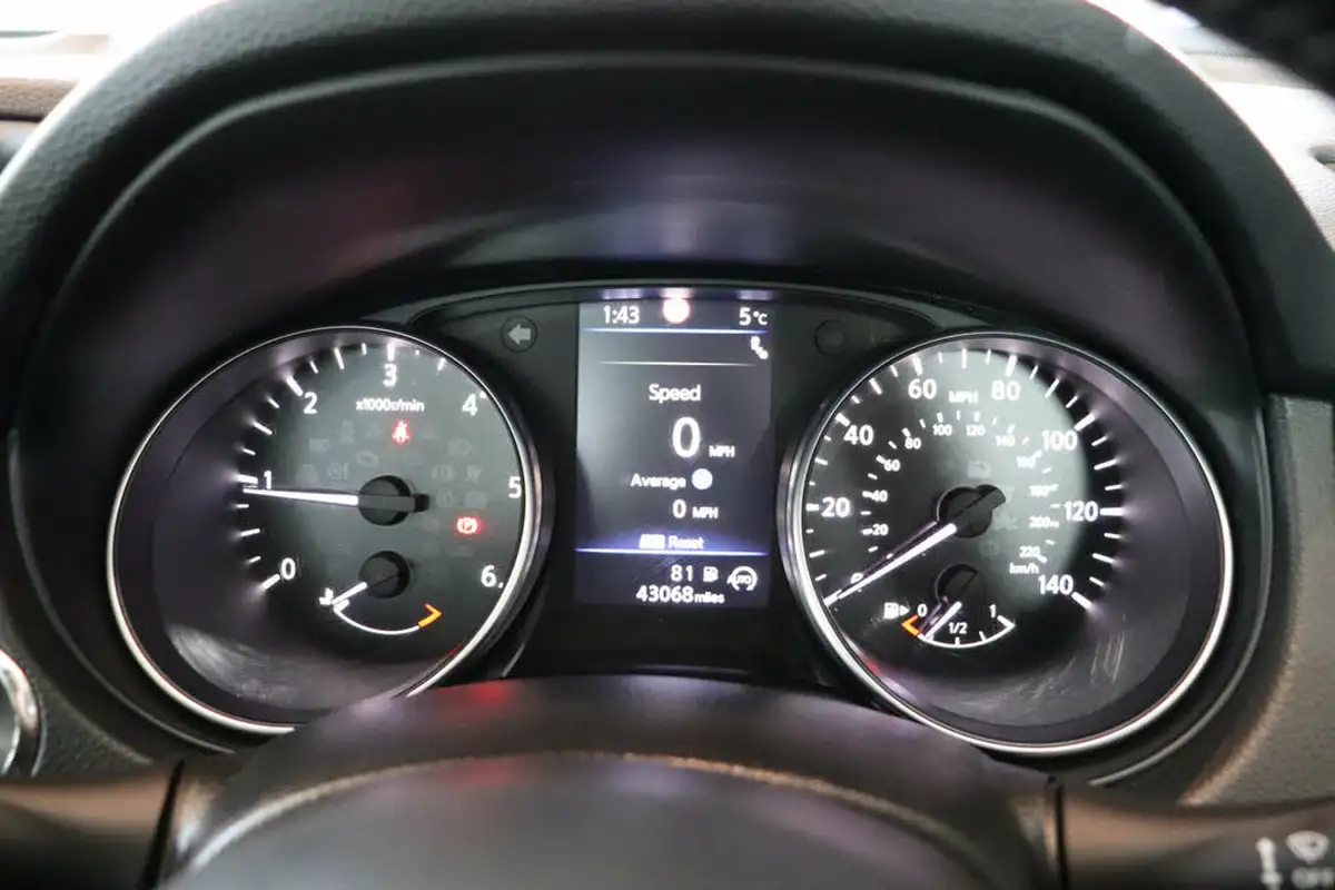 2019-nissan-qashqai-17dci-n-connecta-18in-alloys-big-38
