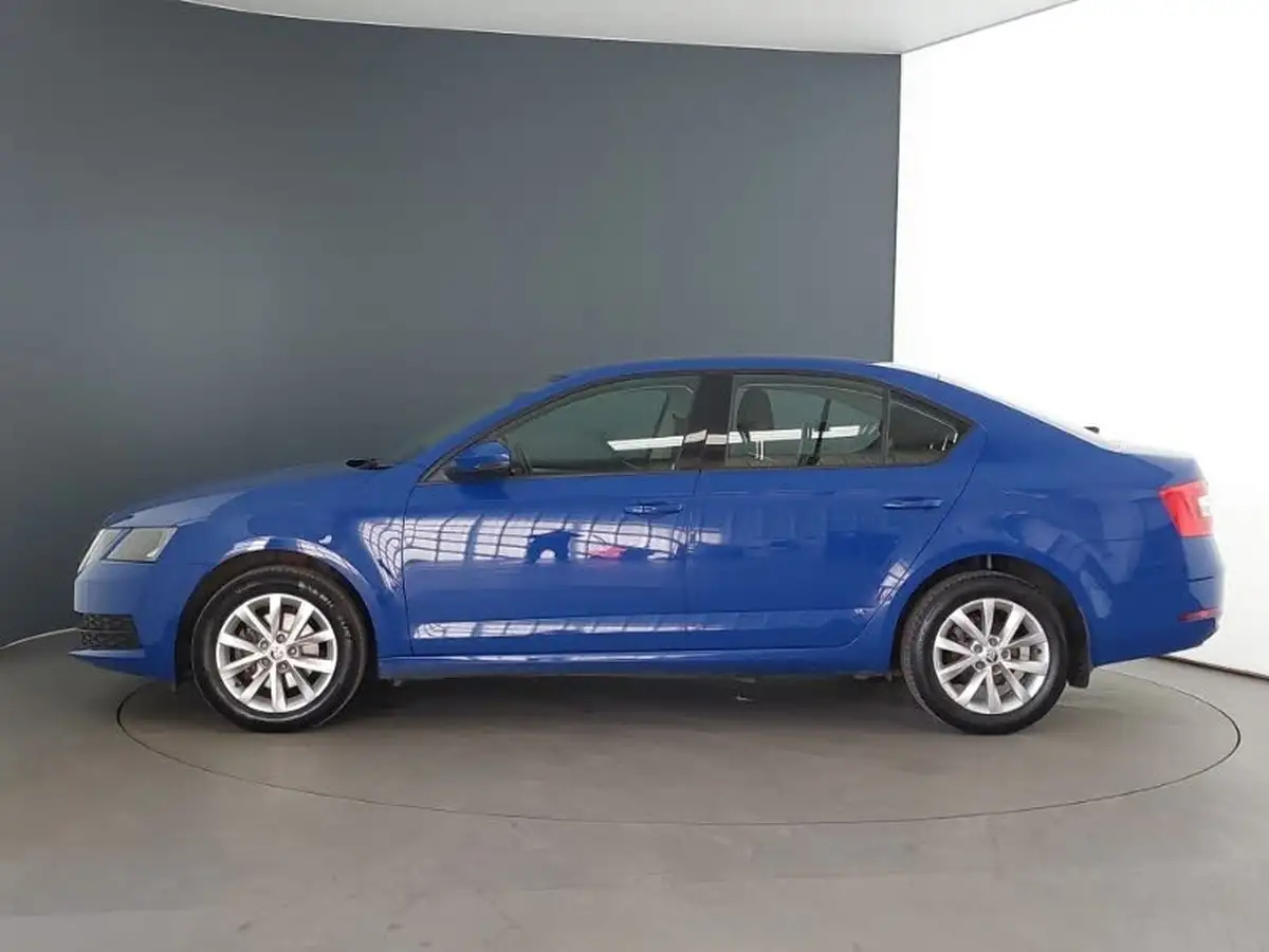 2019-skoda-octavia-10-tsi-s-hatchback-big-3