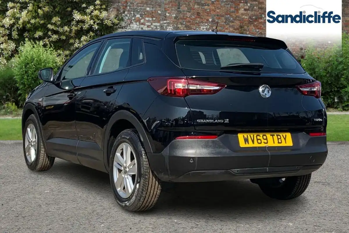 2019-vauxhall-grandland-x-12-se-ss-auto-big-5