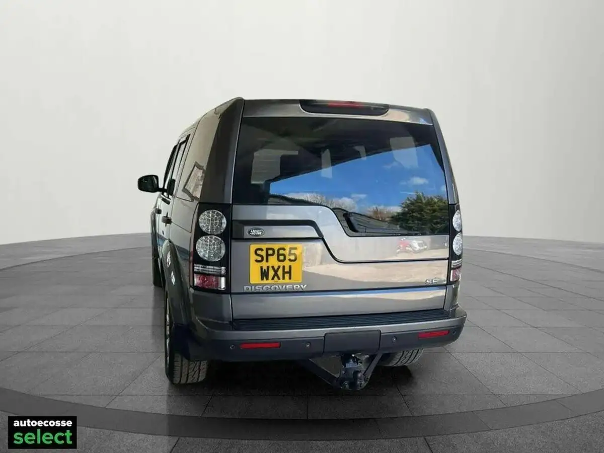 2015-land-rover-discovery-4-30-sd-v6-se-tech-big-15