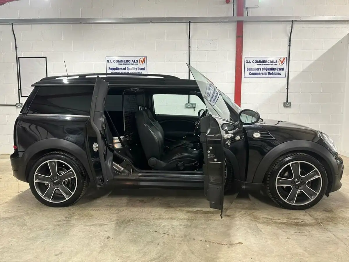 2014-mini-clubvan-20td-mini-cooper-d-vision-big-21