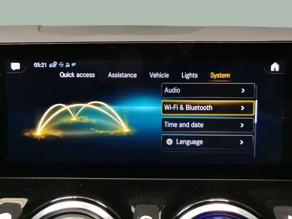 2022-mercedes-benz-b-class-13-b200-amg-line-executive-big-11