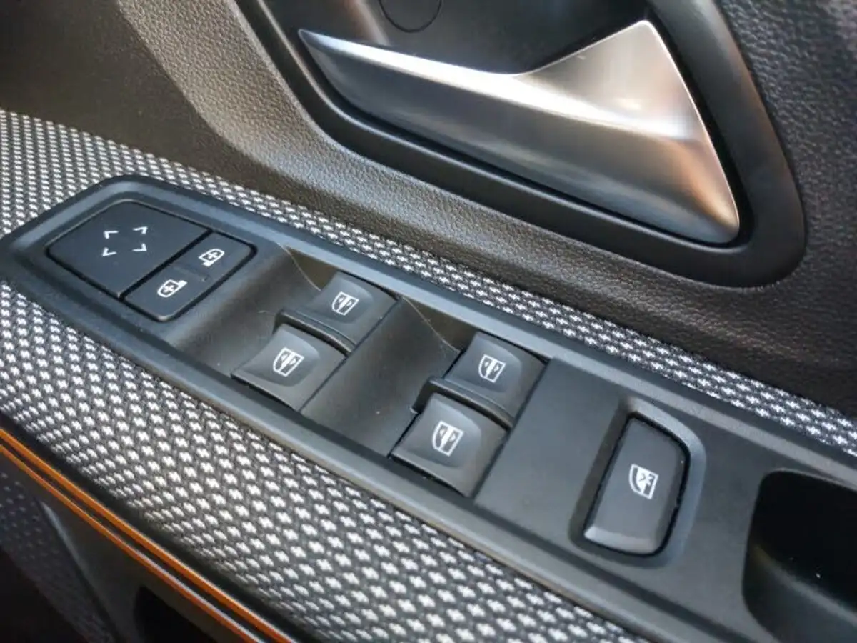 2021-dacia-sandero-stepway-10-tce-prestige-90bhp-auto-big-18