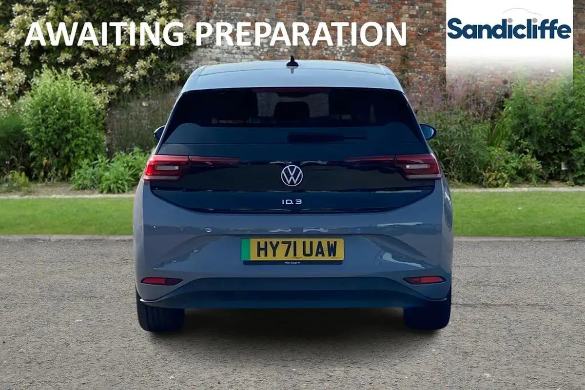 2021-volkswagen-id3-e-style-150ps-45kwh-pure-big-2