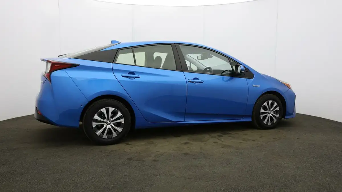 2020-toyota-prius-18-vvt-i-business-edition-plus-cvt-big-47