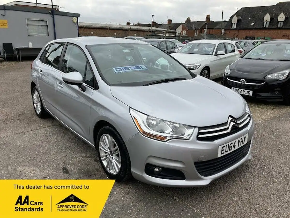 2014-citroen-c4-16td-vtr-big-0