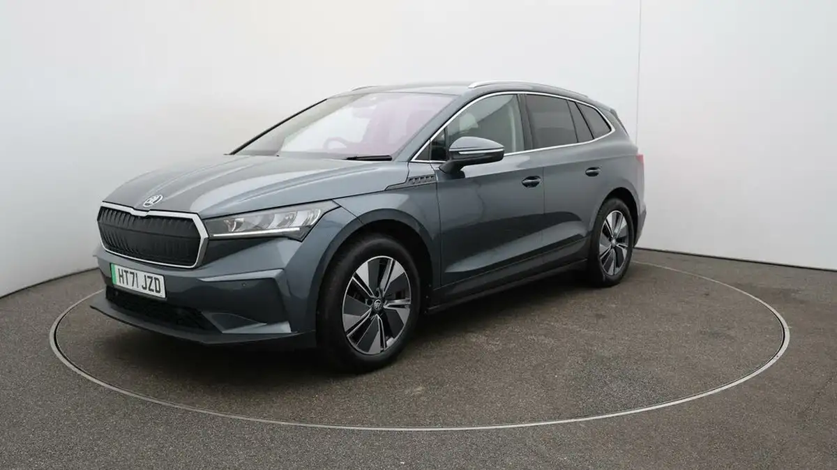 2022-skoda-enyaq-e-80-82-kwh-big-68