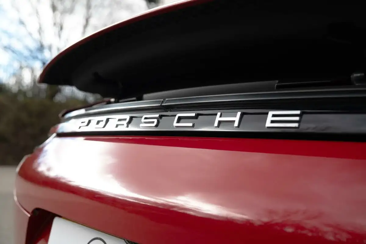 2018-porsche-panamera-29-v6-4-e-hybrid-sport-turismo-big-73