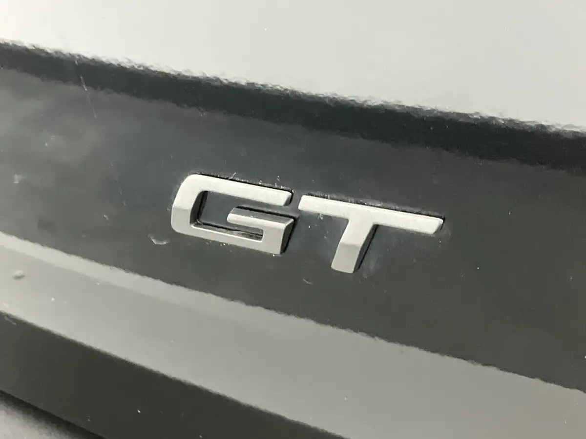 2024-peugeot-2008-suv-e-gt-136ps-50kwh-big-58