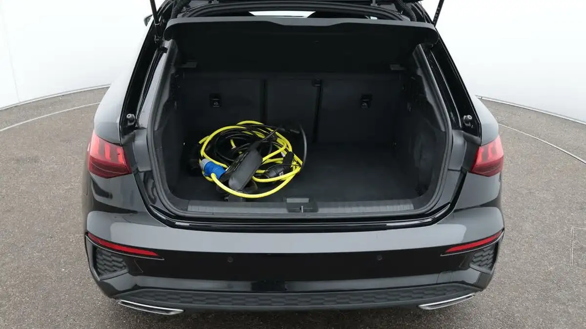 2023-audi-a3-14-40-tfsi-e-s-line-big-17