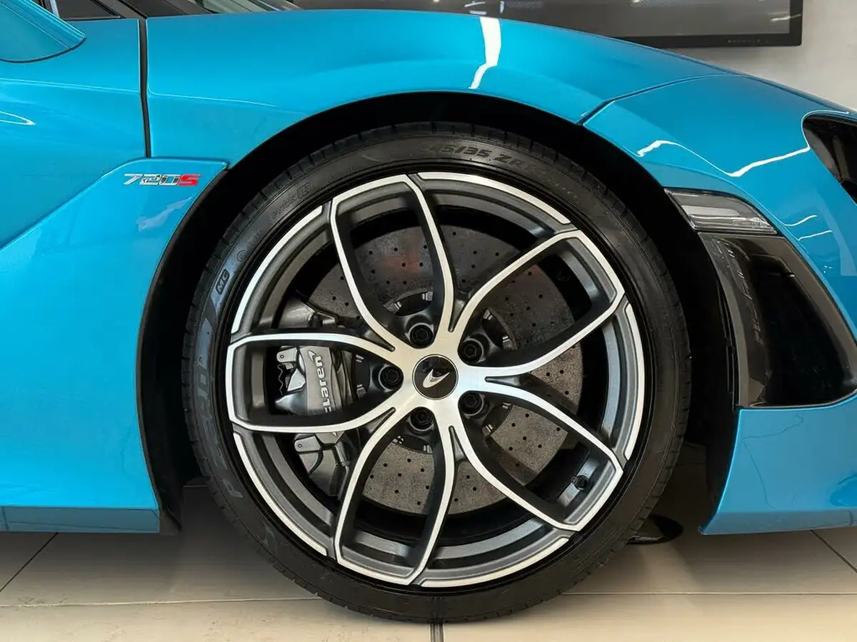 2021-mclaren-720s-40-coupe-big-30