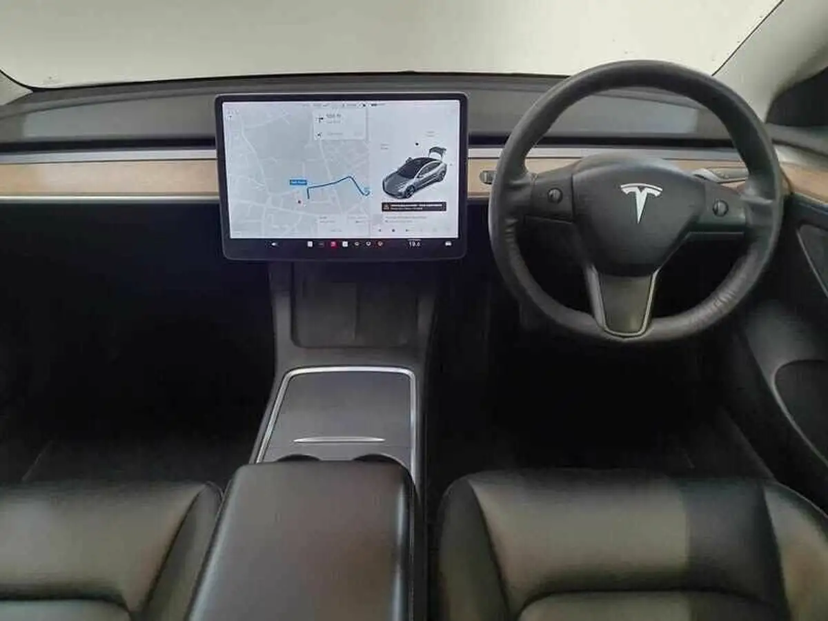 2021-tesla-model-3-e-standard-plus-big-10