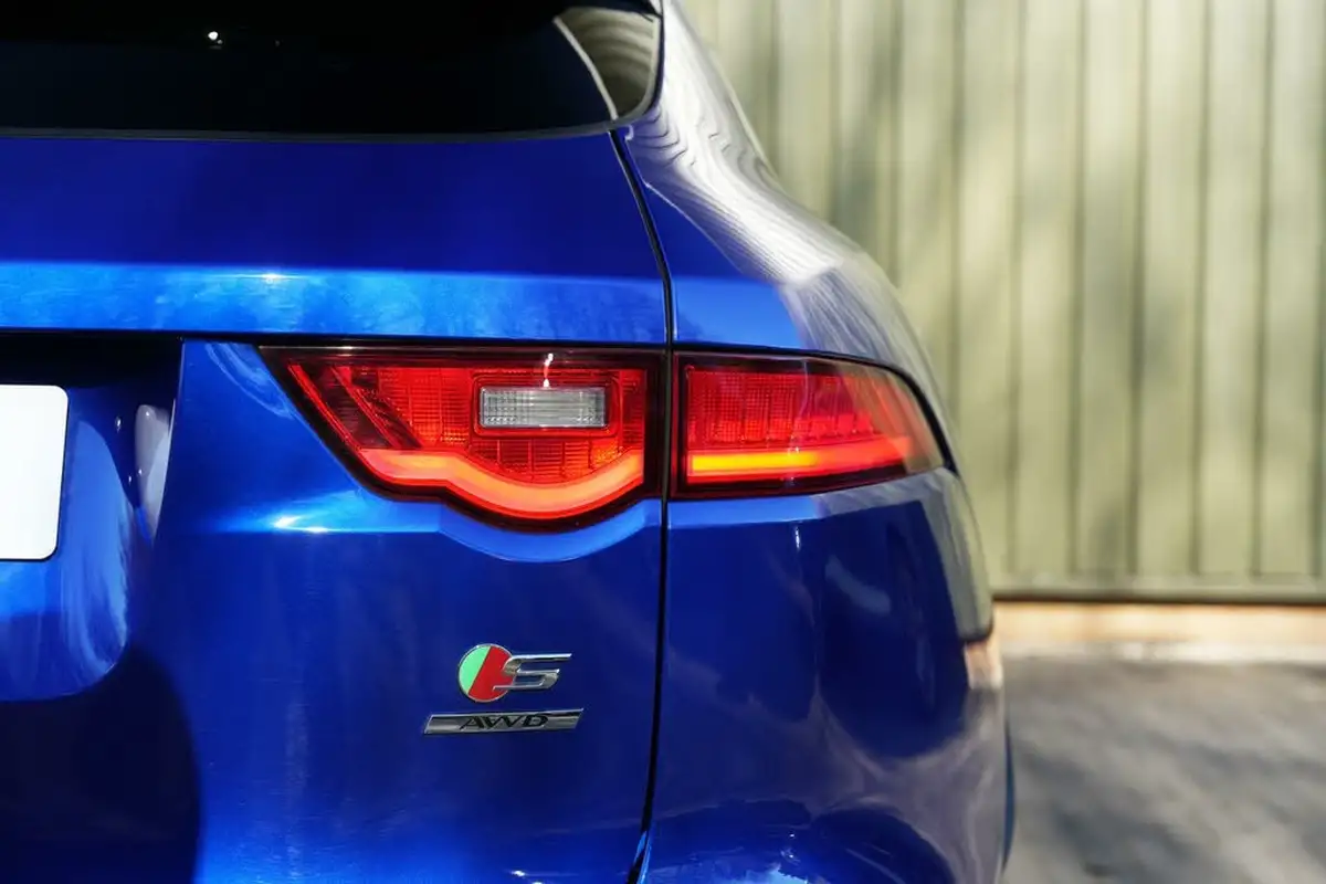 2019-jaguar-f-pace-30td-s-v6-ss-big-73