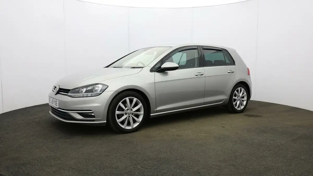2019-volkswagen-golf-15-tsi-gt-150ps-hatchback-5d-dsg-big-33